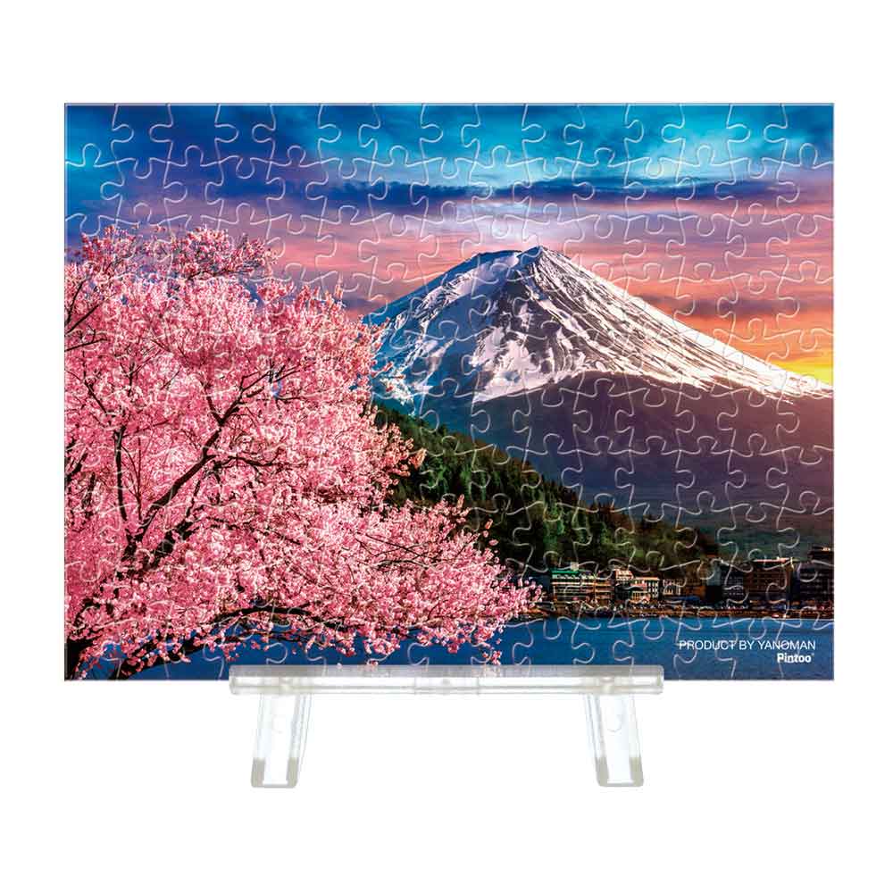 プチパリエクリア　桜の季節と富士山